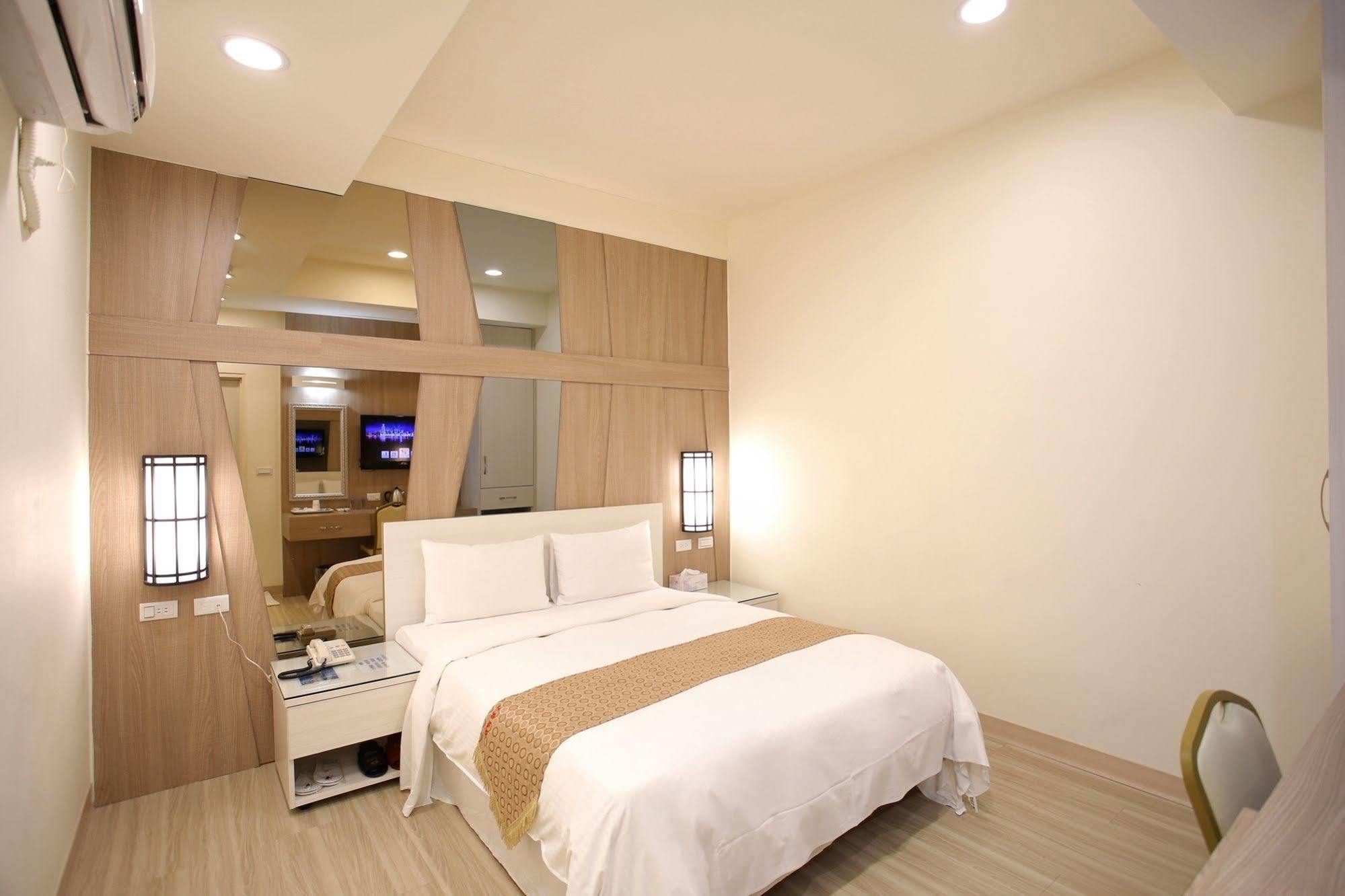 Chengdian Hotel Taipei Exterior photo